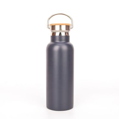 500ml 17oz προσωποποίησε τη μονωμένη γκρίζα σκόνη μπουκαλιών νερό ντύνοντας το μέγεθος 7.8*23cm
